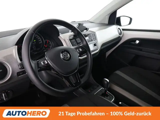 Volkswagen up! view 11