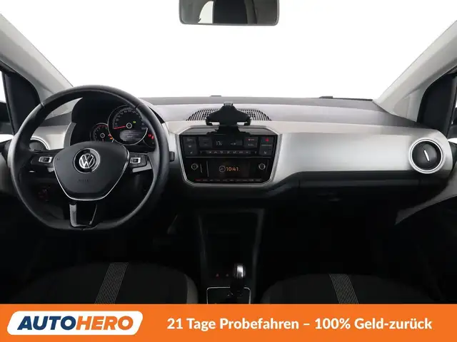 Volkswagen up! view 12