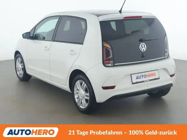 Volkswagen up! view 4