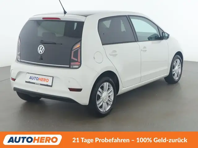 Volkswagen up! view 6