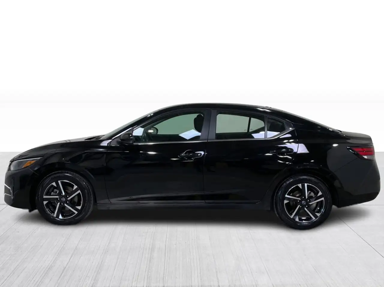 Nissan Sentra снимка Nissan Sentra