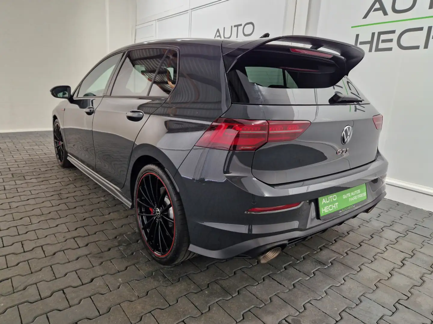 Volkswagen Golf VIII GTI Clubsport 2,0TSI Performance Paket Grijs - 2