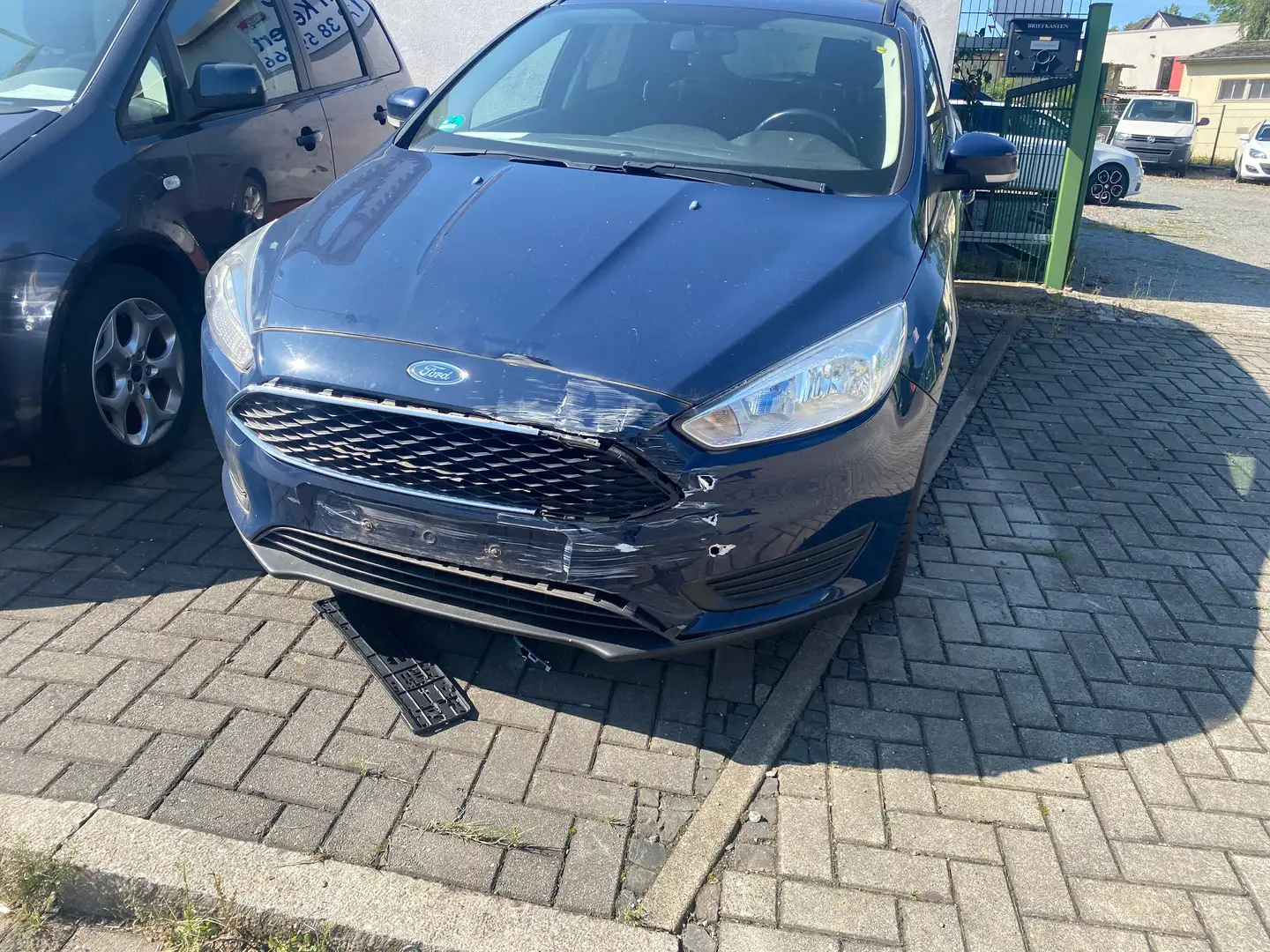 Ford Focus Trend Blau - 1
