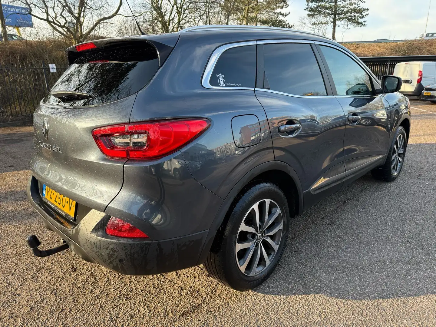 Renault Kadjar 1.2 TCe Limited | Trekhaak | Navigatie | Cruise Co Gris - 2