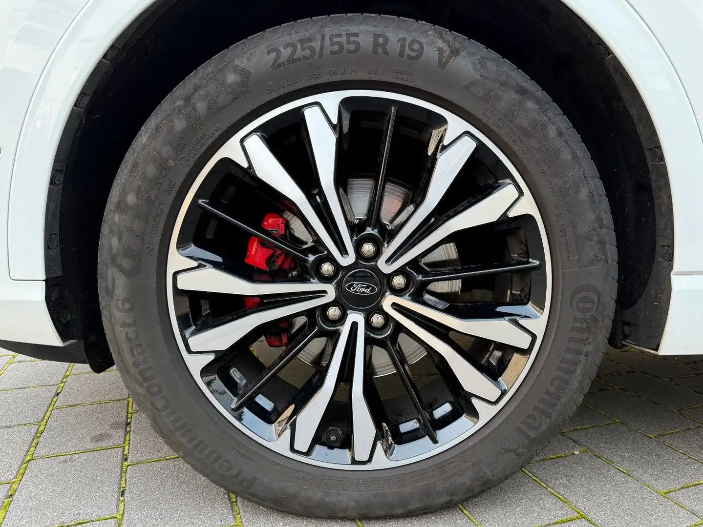 Ford Kuga ST-Line X AUTOMATIK AHK LED ACC PANO B&O Blanc - 2