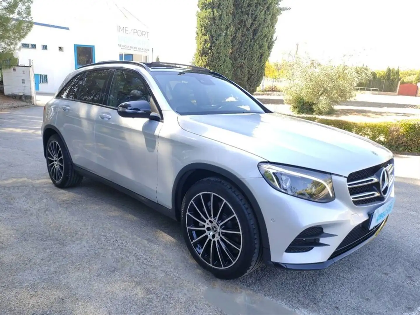 Mercedes-Benz GLC 220 d 4MATIC AMG Line Grijs - 2