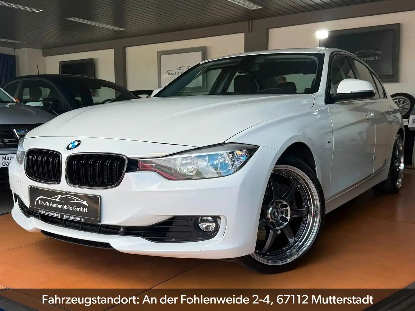 BMW 328 i Luxury Line Weiß - 1