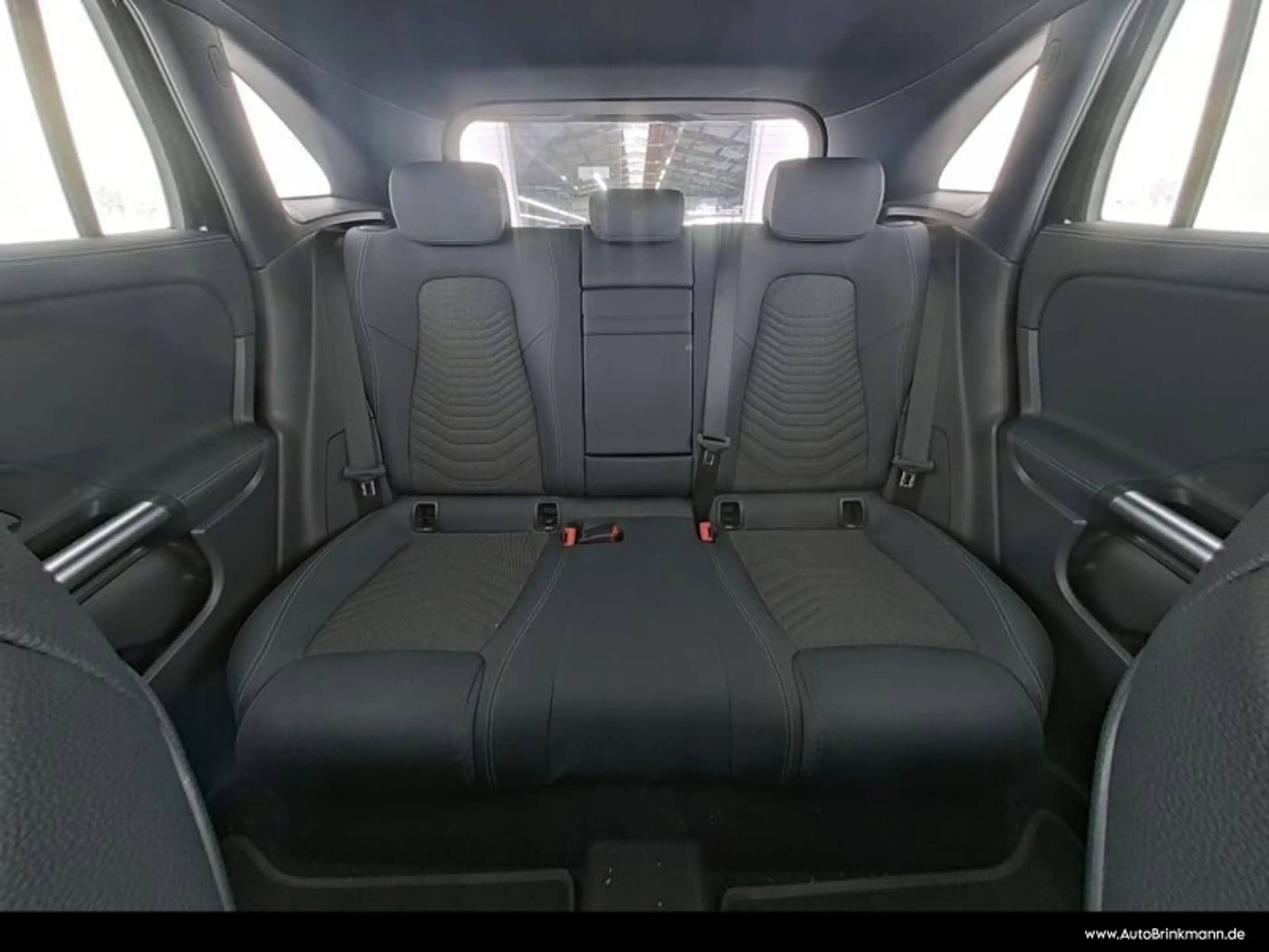 Mercedes-Benz EQA 250 EQA 250+ PROGRESSIVE/KAMERA/MBUX/NAVI LED/SHZ — photo 8