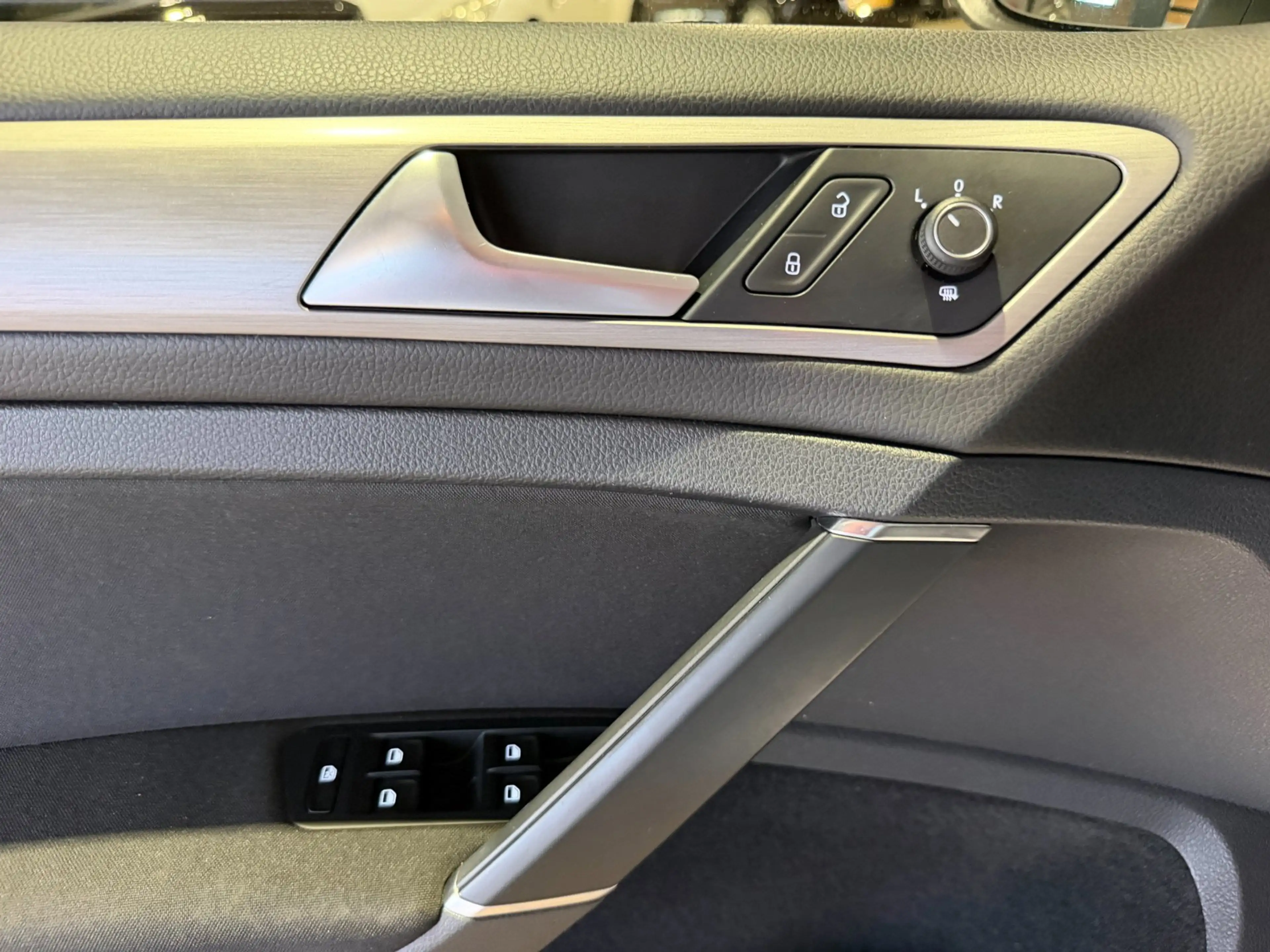 Volkswagen Golf 1.2 TSI Comfortline Navigatie 2e Eigenaar Onderhou — photo 12
