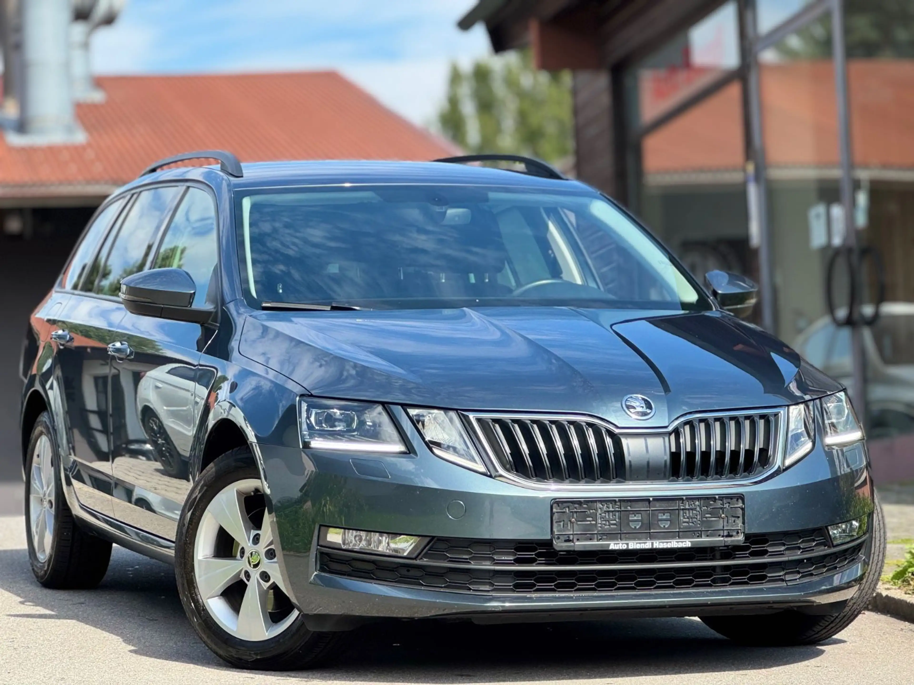Skoda Octavia Combi Ambition CarPlay 1.Hand