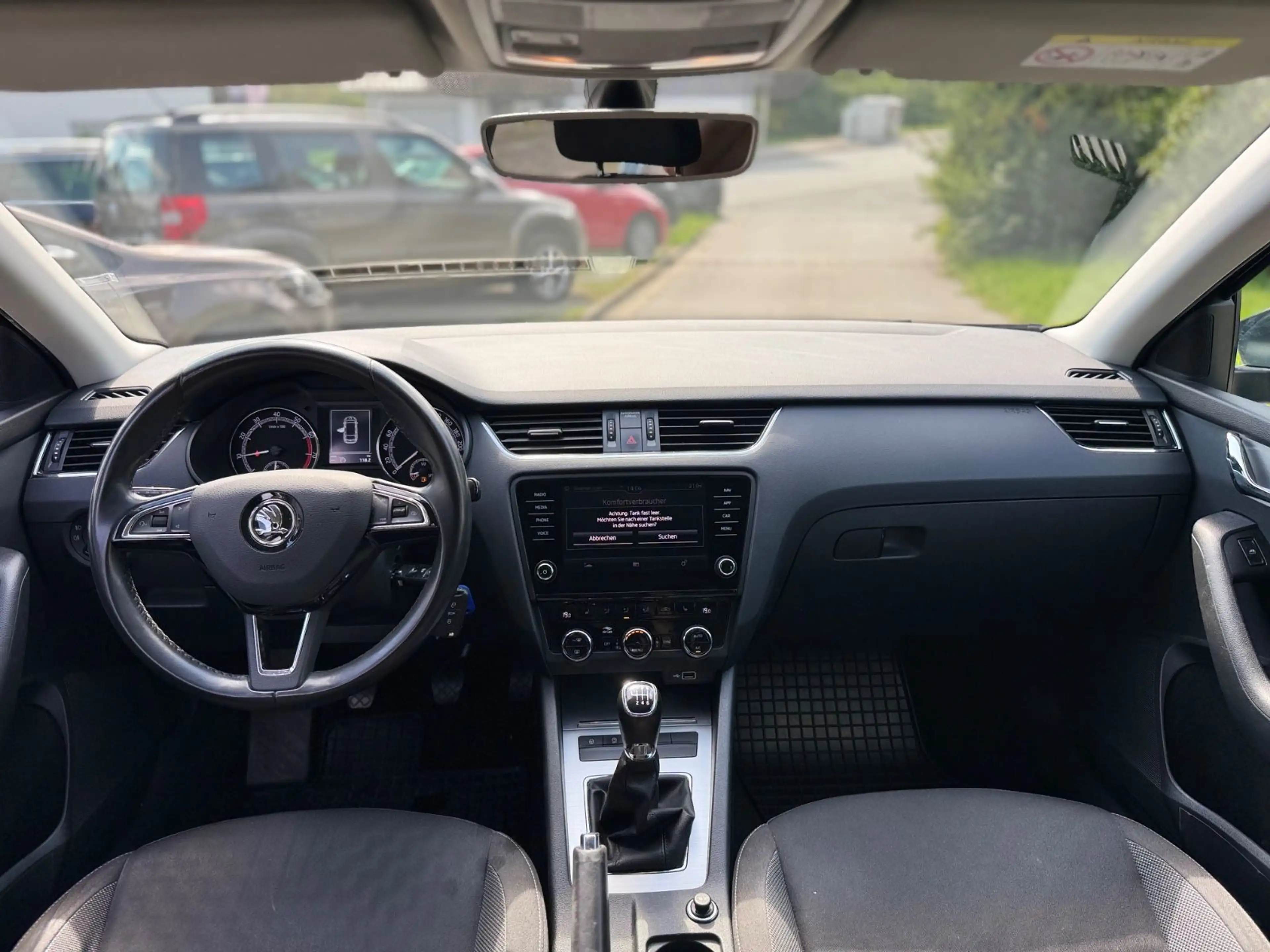 Skoda Octavia Combi Ambition CarPlay 1.Hand — photo 14