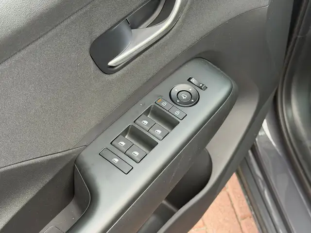 Hyundai Kona view 14