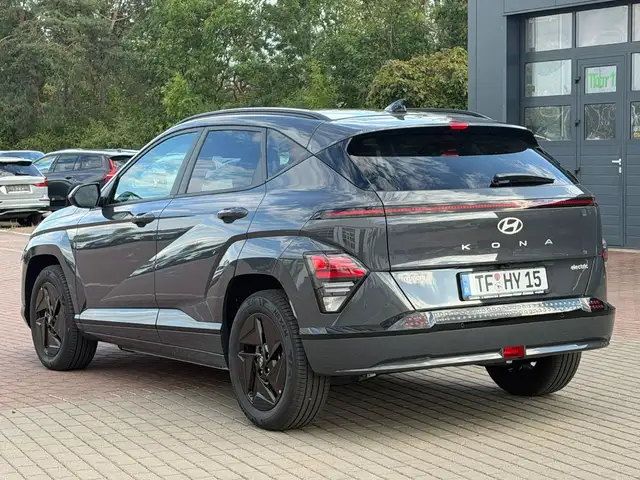 Hyundai Kona view 8