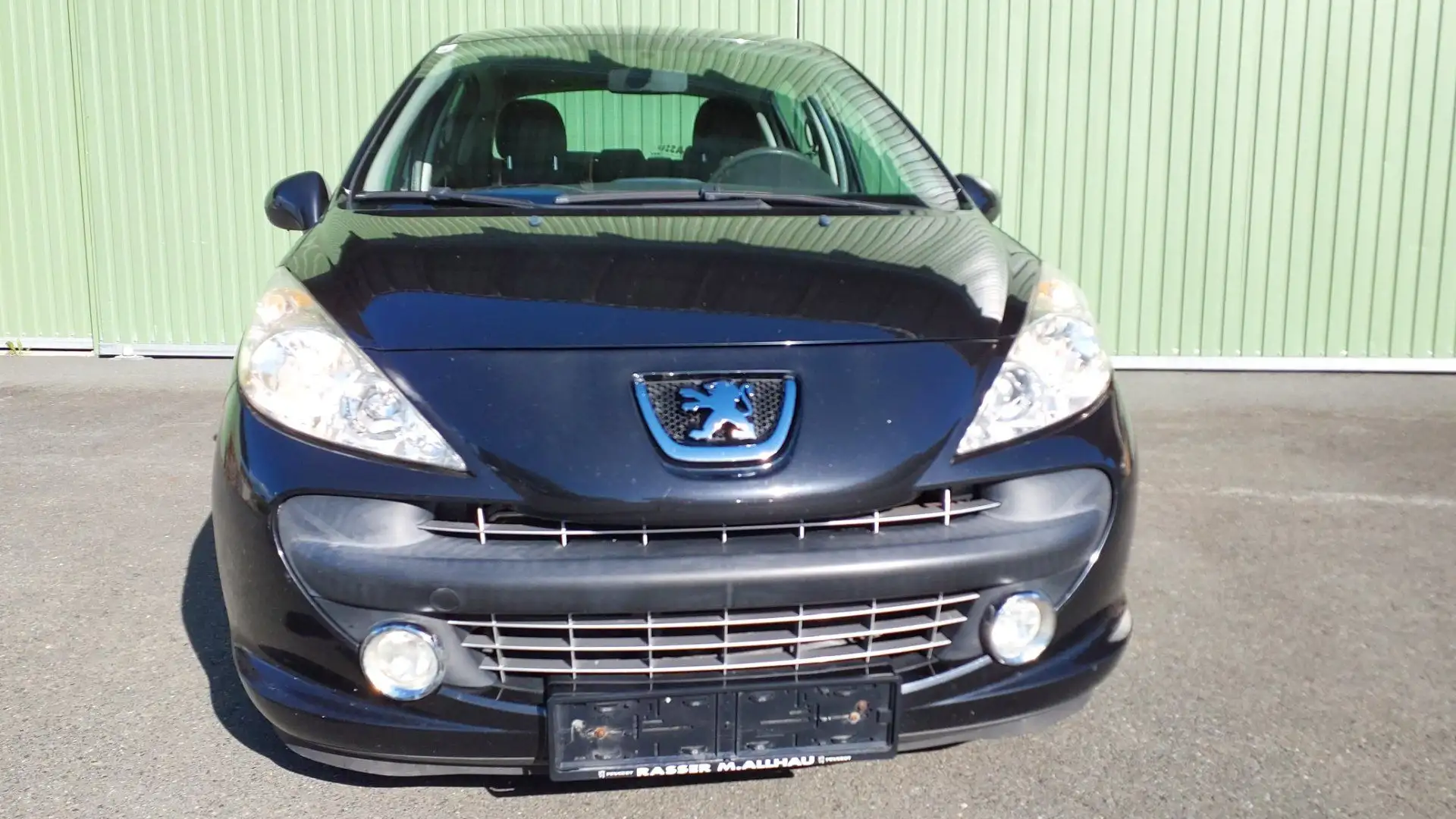 Peugeot 207 Active 1.4 VTi 95 Schwarz - 1
