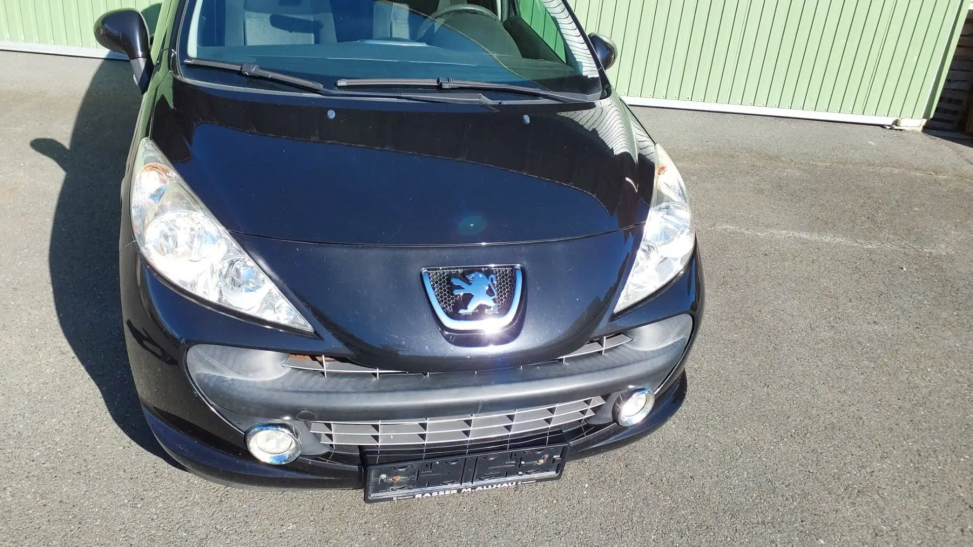 Peugeot 207 Active 1.4 VTi 95 Schwarz - 2