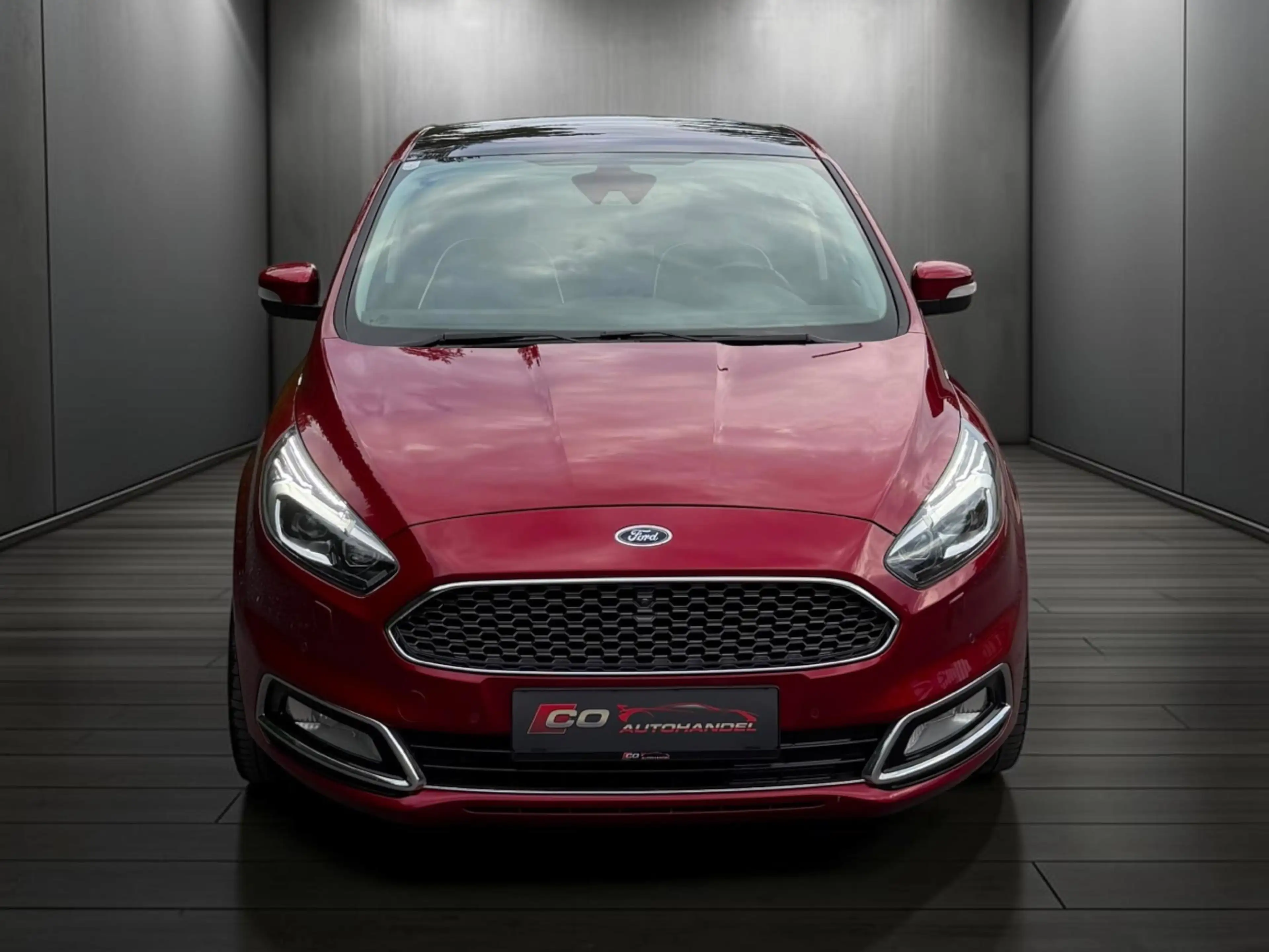 Ford S-Max S-MAX Vignale 2.0 TDCi AWD — photo 6