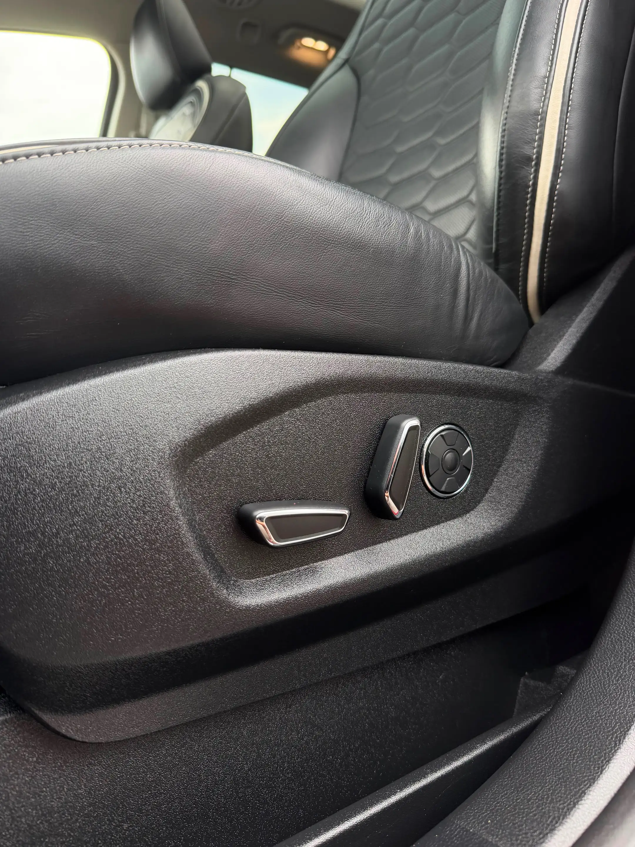 Ford S-Max S-MAX Vignale 2.0 TDCi AWD — photo 14