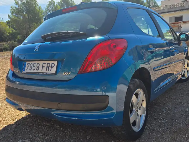 Peugeot 207 1.4i X-Line 2007, foto 5