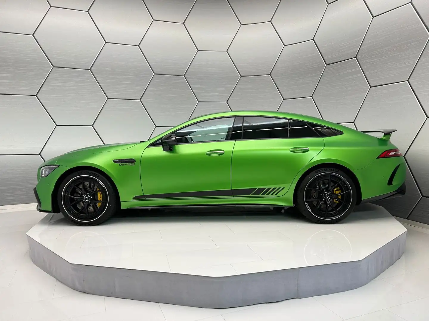 Mercedes-Benz AMG GT 63 S 4MATIC+ Sonderedition Carbon Aero Grün - 2