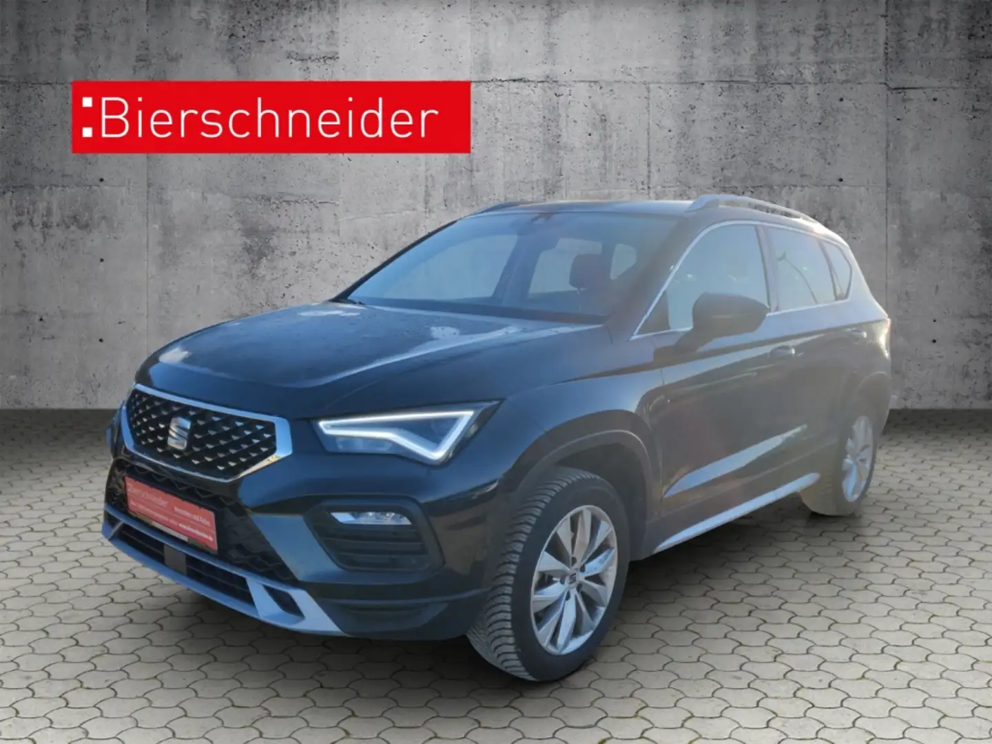 SEAT Ateca 1.5 TSI DSG Xperience AHK NAVI LED KAMERA SHZ GRA Schwarz - 1