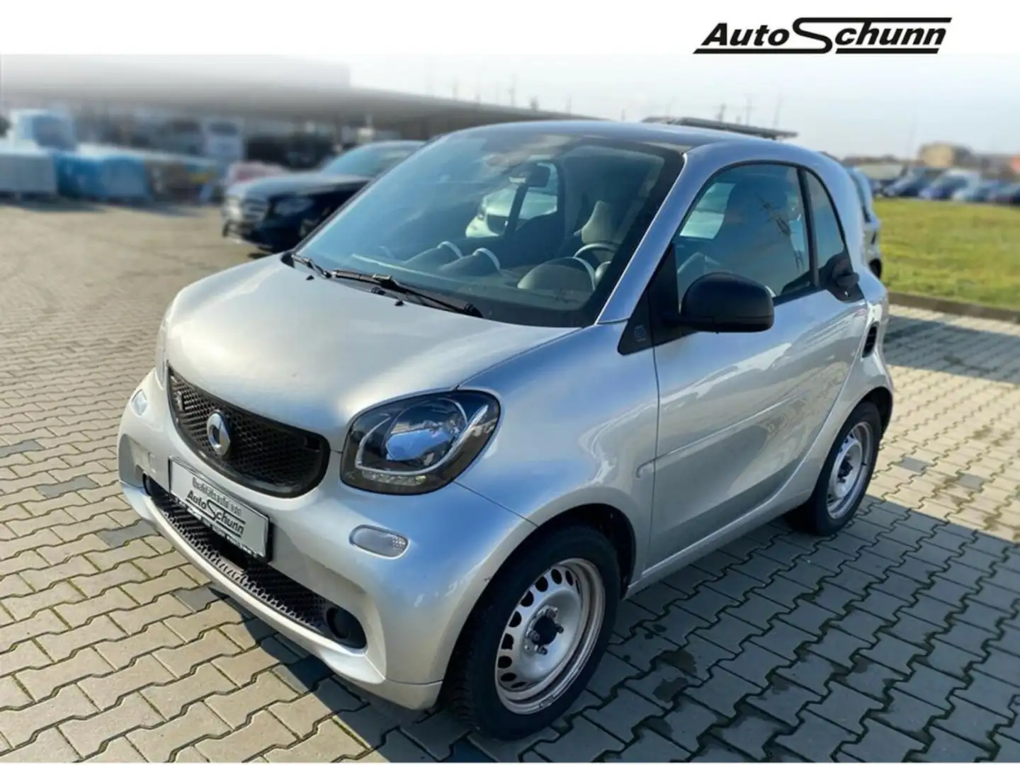 smart forTwo coupe EQ  LEATHER-PANORAMA-COOL&MEDIA Silber - 1