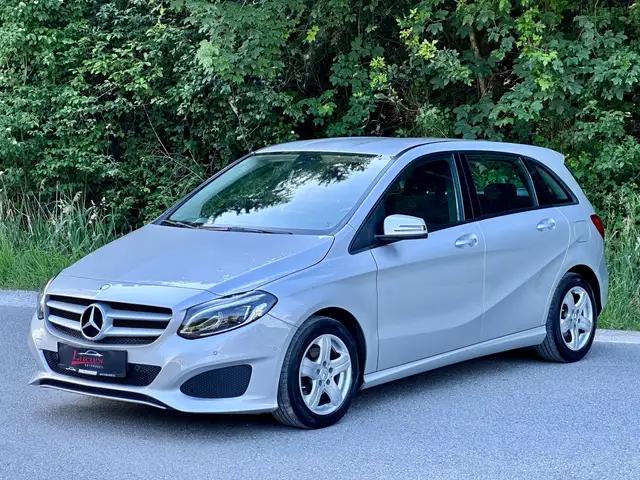 Mercedes-Benz B-Class view 4