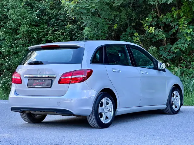 Mercedes-Benz B-Class view 2