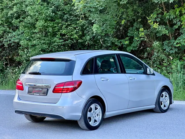 Mercedes-Benz B-Class view 5