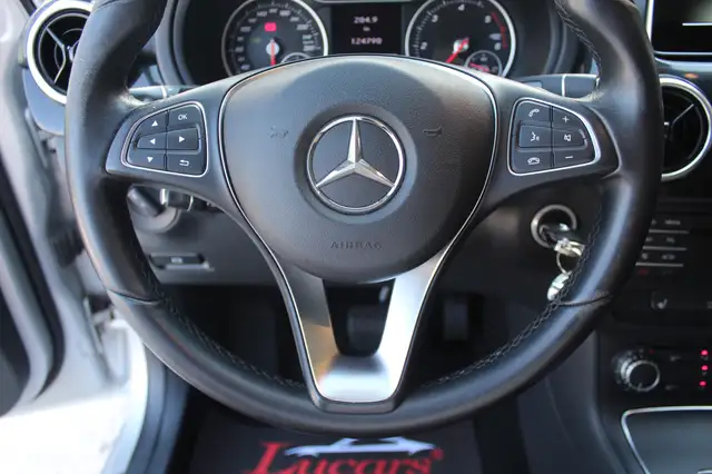 Mercedes-Benz B-Class view 10