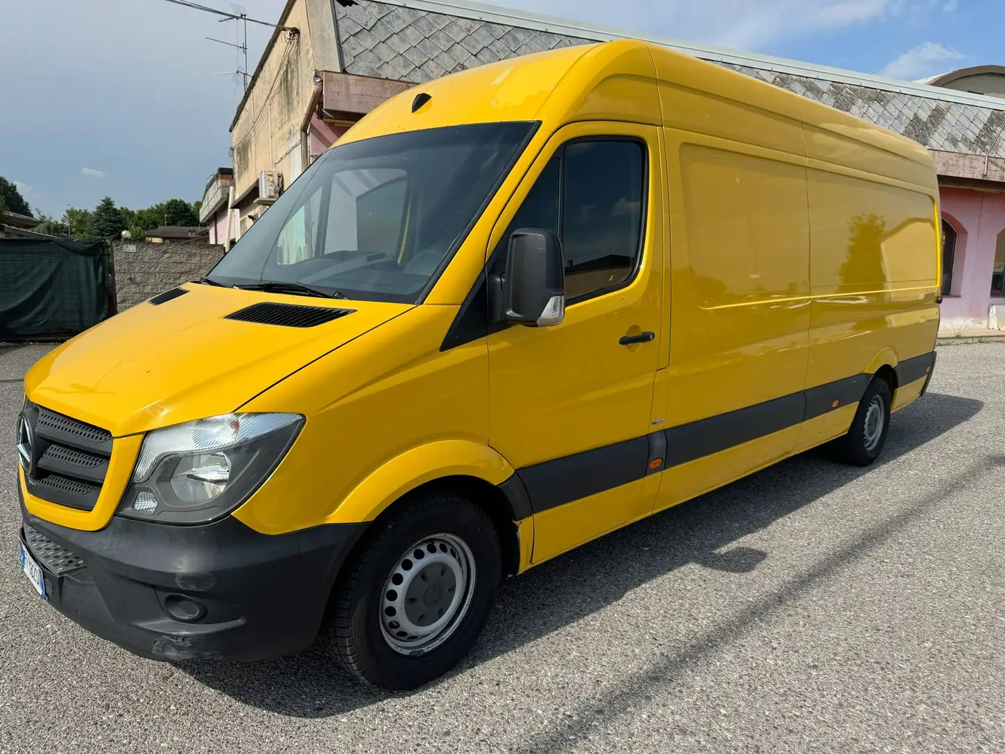 Mercedes-Benz Sprinter F43/35 311 CDI EXECUTIVE PASSO LUNGO L3H2 Jaune - 2