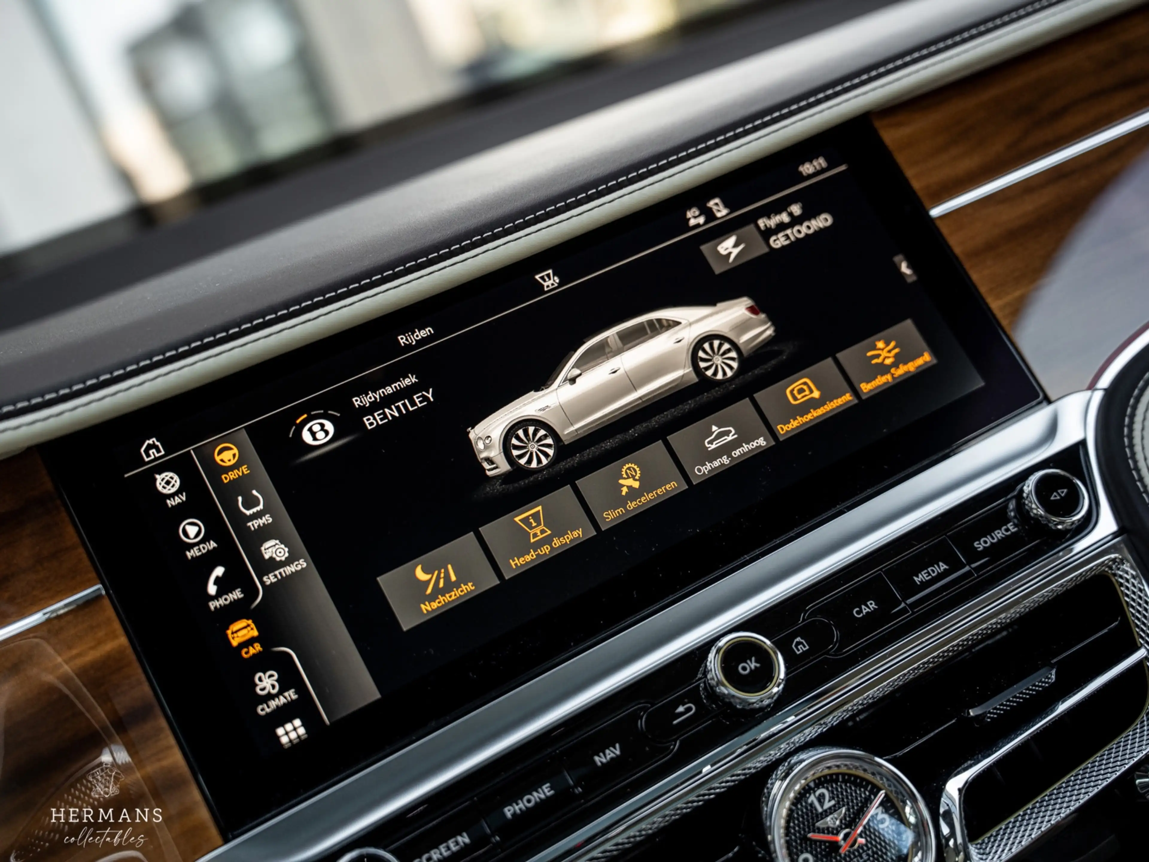 Bentley Flying Spur 6.0 W12 First Edition / Blackline / B&O / Rotating — photo 32