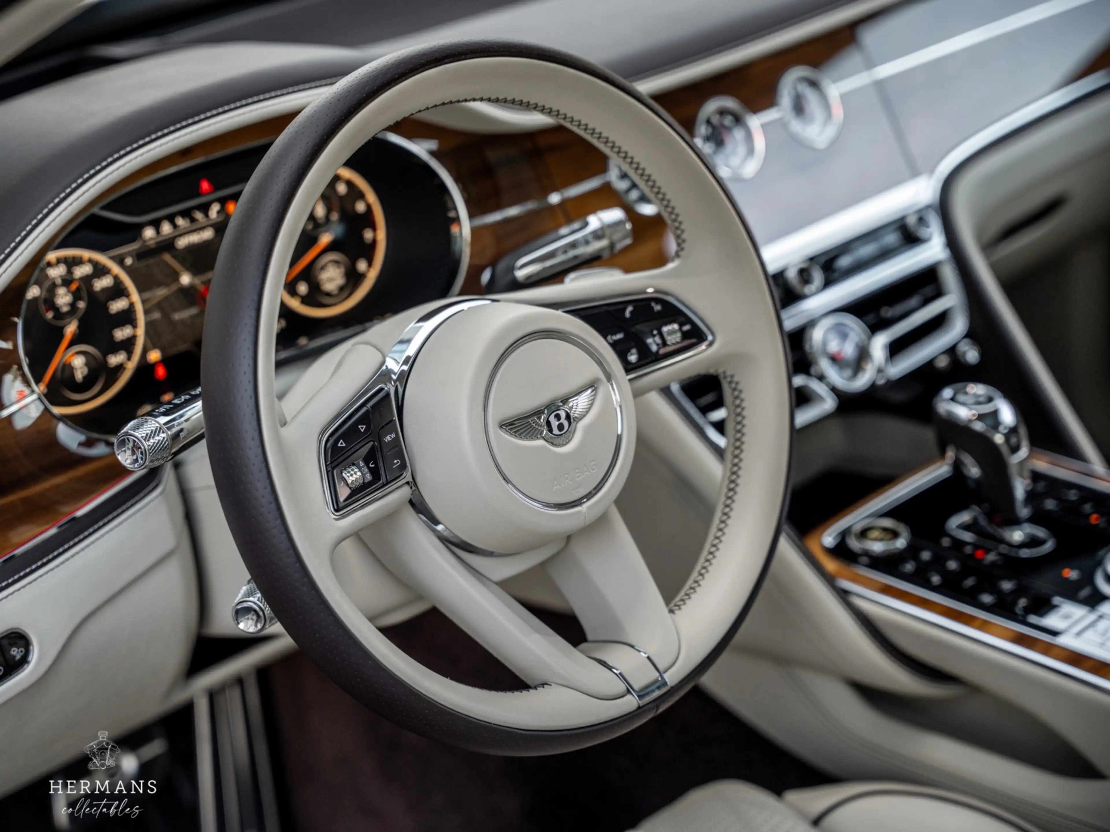 Bentley Flying Spur 6.0 W12 First Edition / Blackline / B&O / Rotating — photo 15
