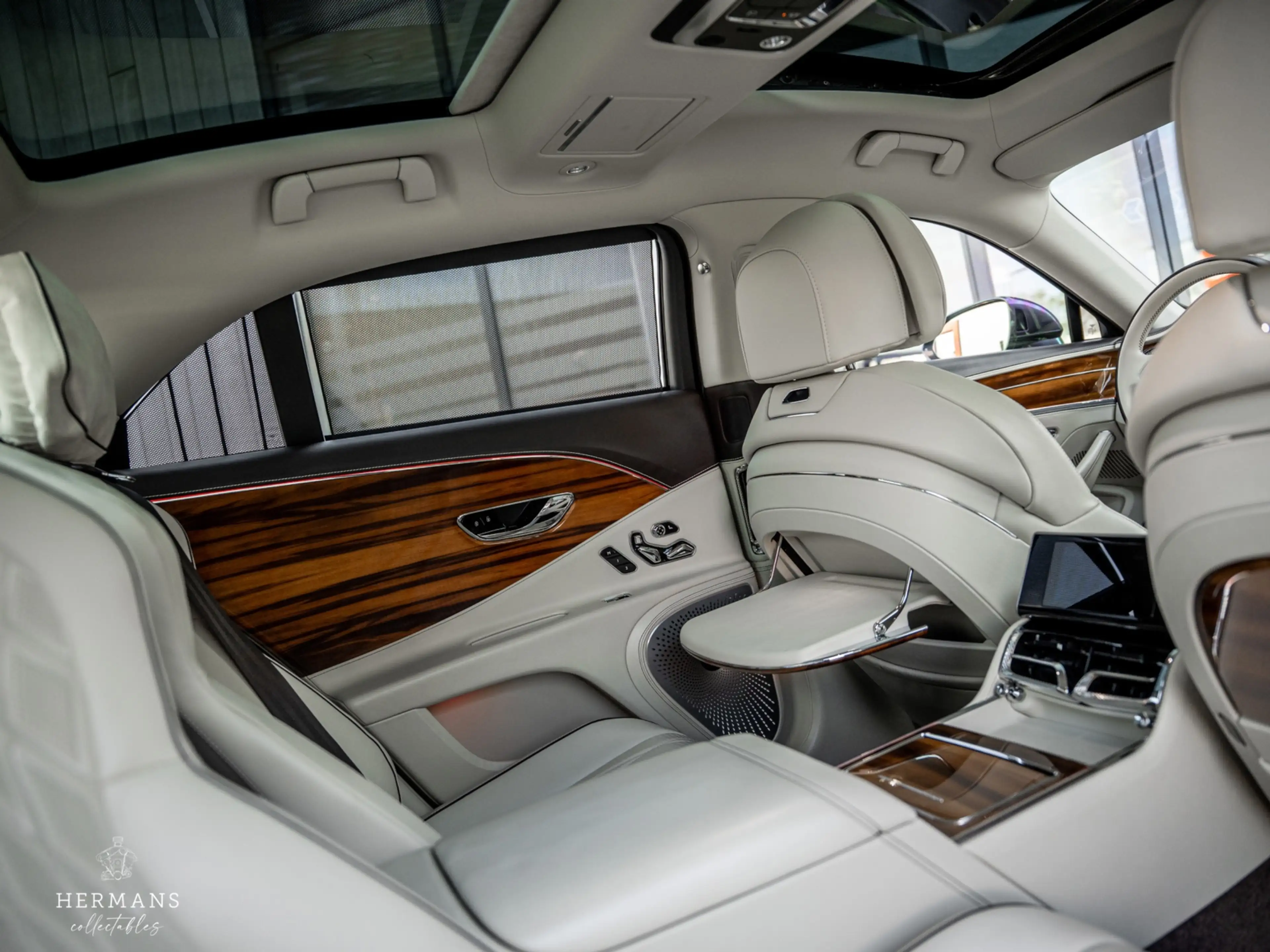Bentley Flying Spur 6.0 W12 First Edition / Blackline / B&O / Rotating — photo 27