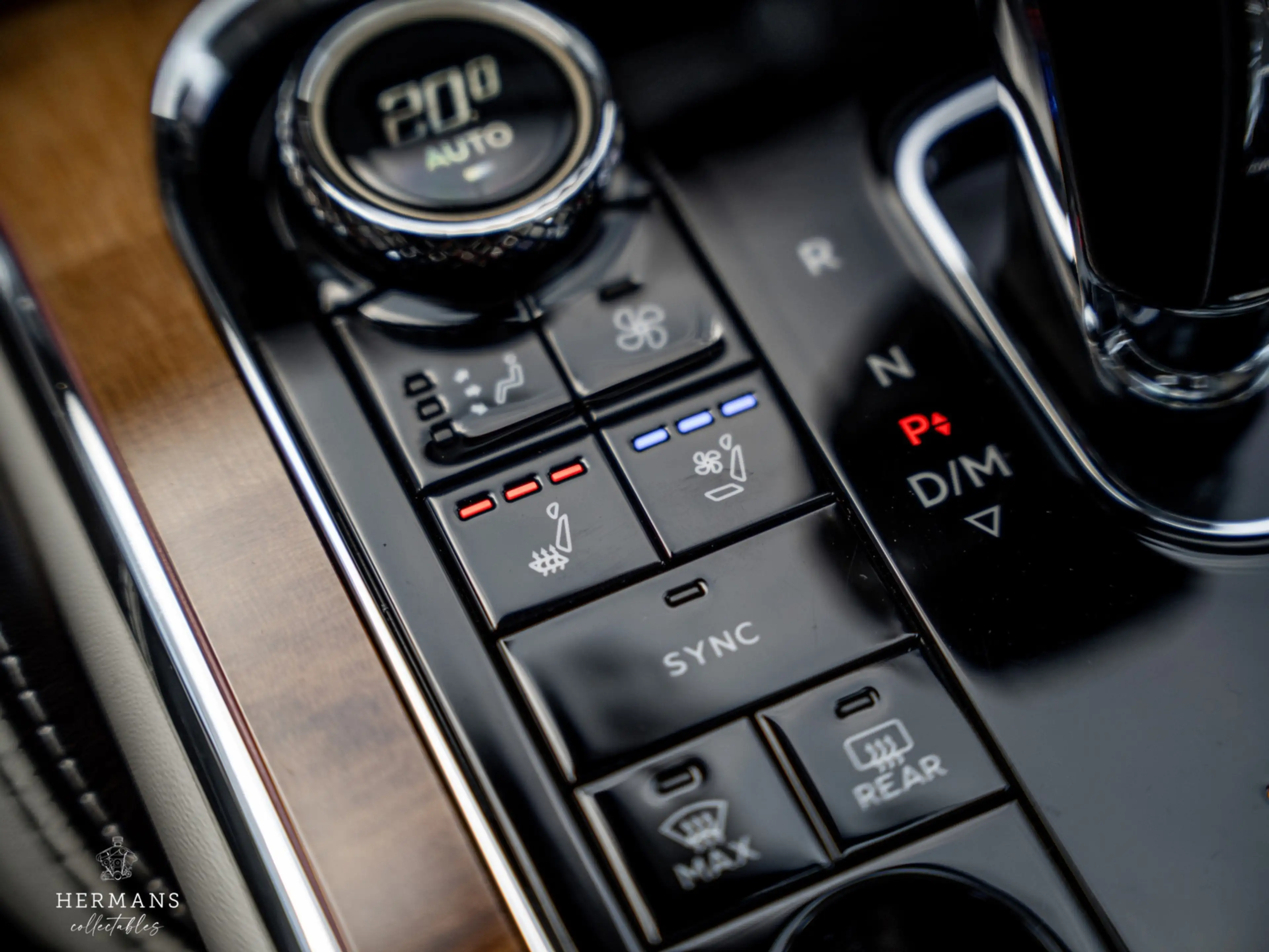 Bentley Flying Spur 6.0 W12 First Edition / Blackline / B&O / Rotating — photo 19