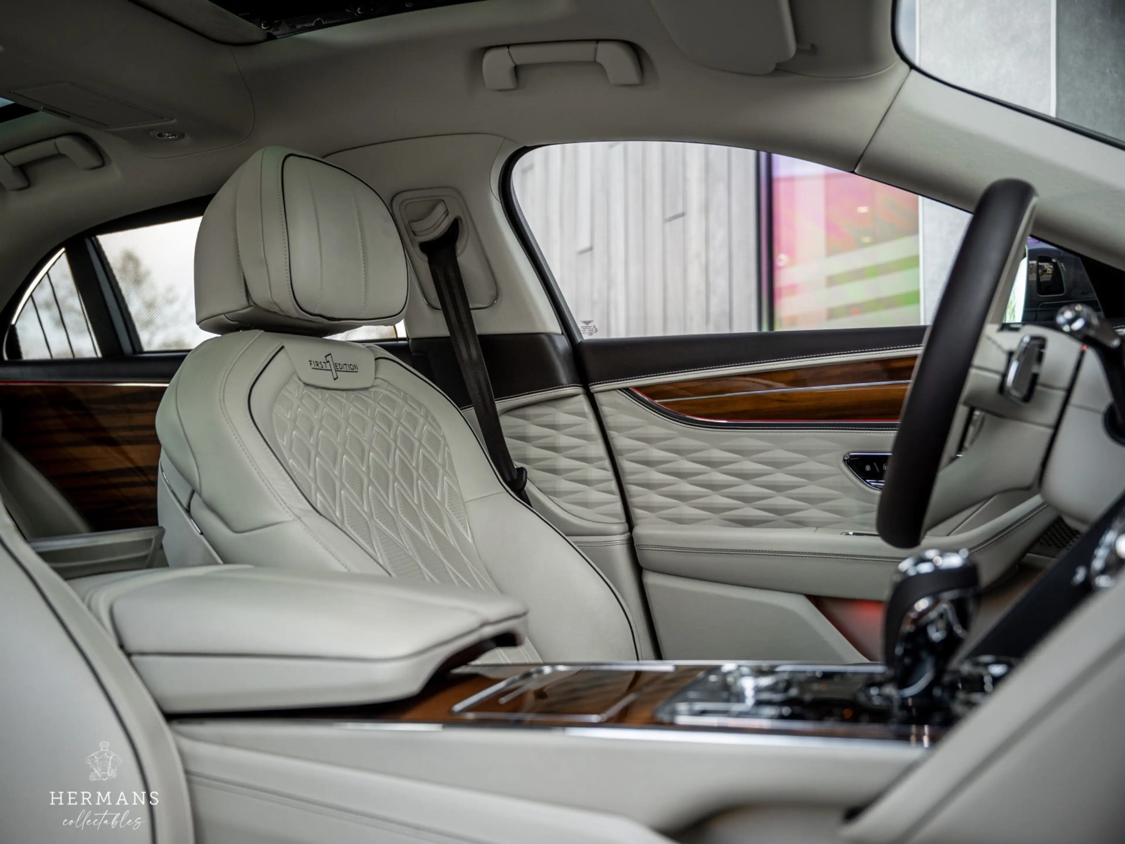 Bentley Flying Spur 6.0 W12 First Edition / Blackline / B&O / Rotating — photo 22