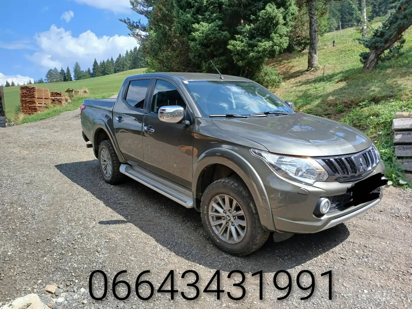 Mitsubishi L200 L 200 2,4 DI-D HP 4WD Doppelkabine Instyle Connect Instyle Connect Grün - 1