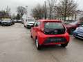 Toyota Aygo 1.0 x-business Rood - thumbnail 3