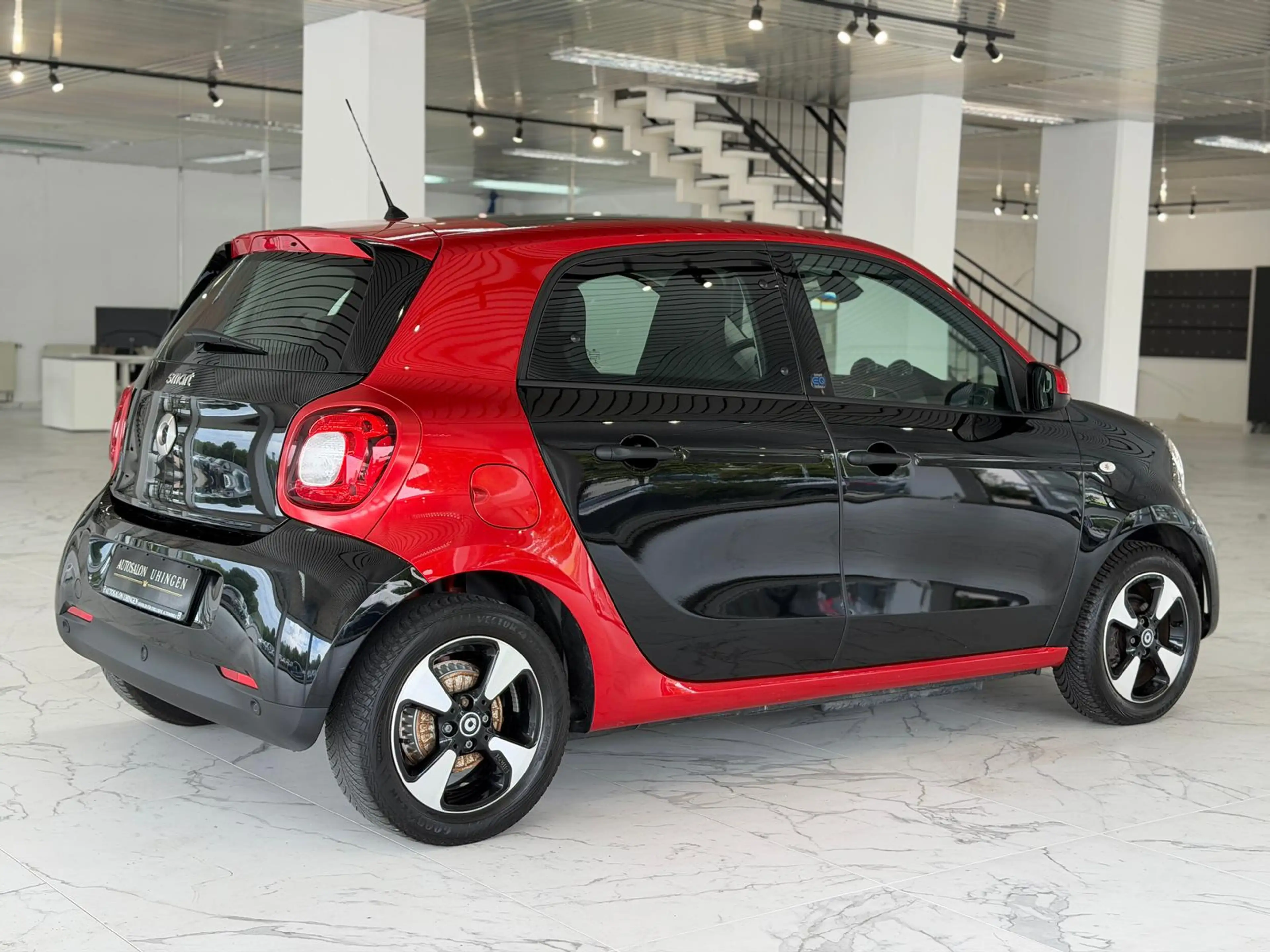 smart forFour EQ PASSION*NAVI*PANO*KAMERA*TEMPOMAT*PDC — photo 4