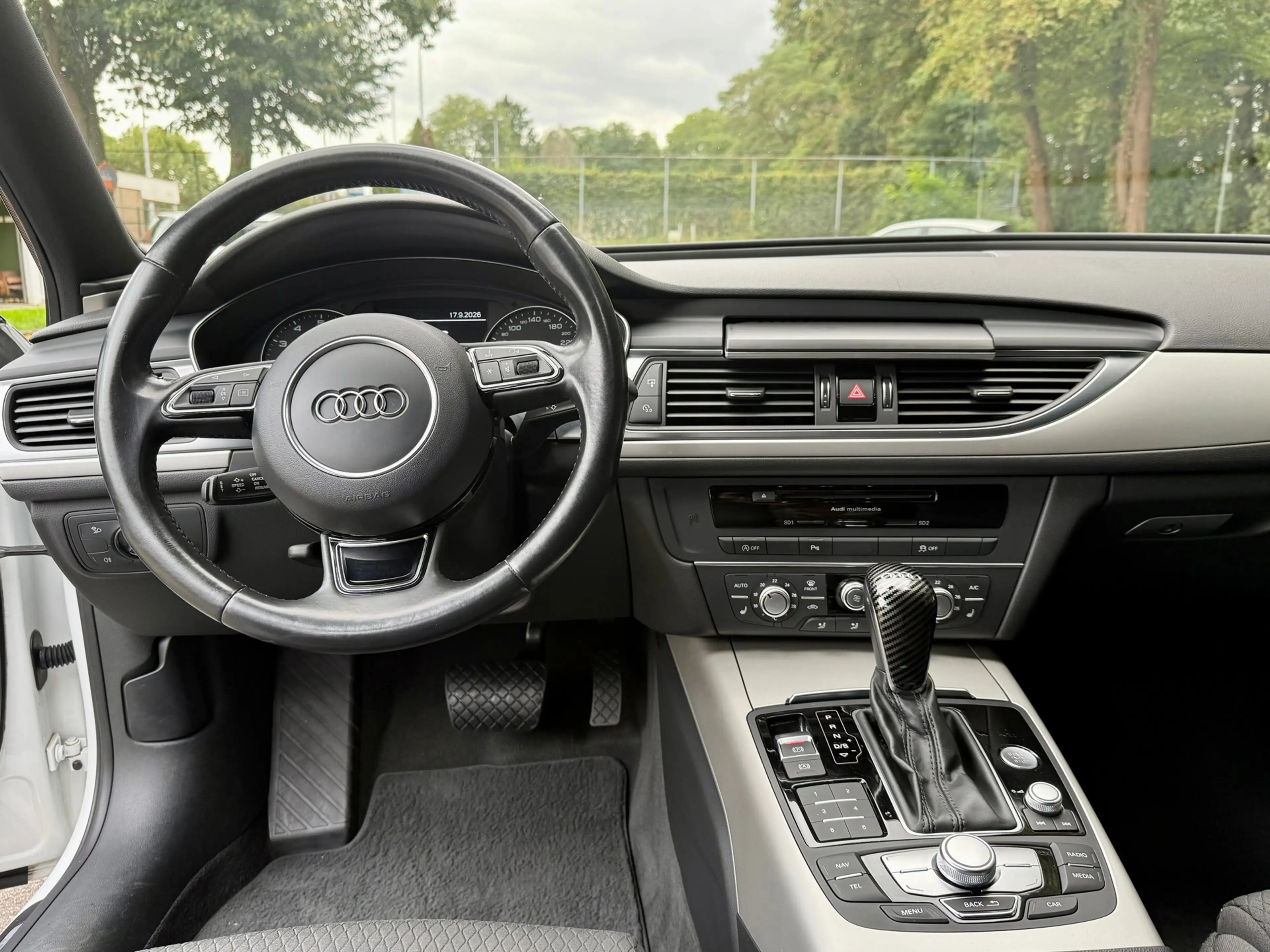 Audi A6 Avant 1.8 TFSI ultra Premium Edition — photo 29