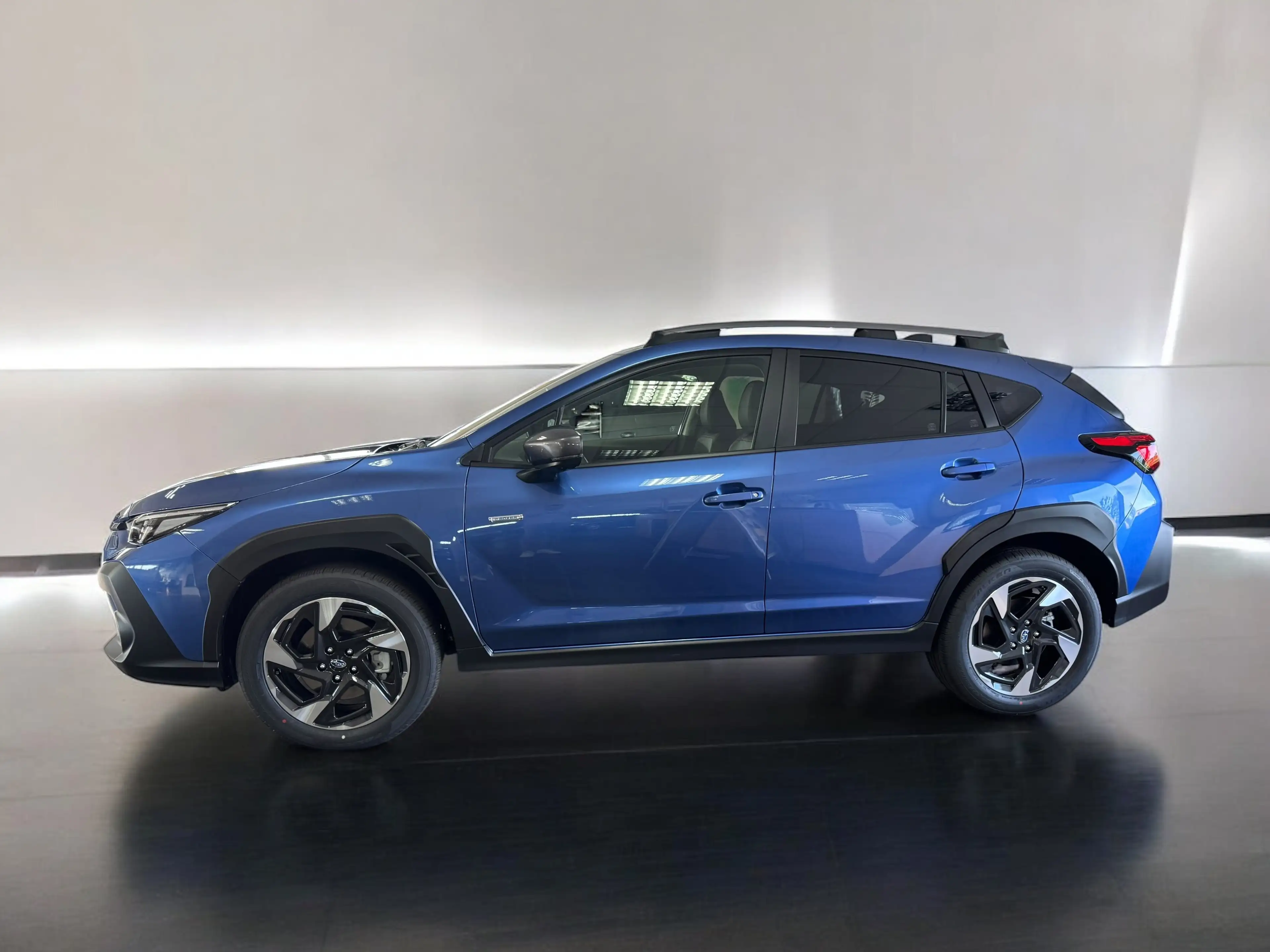 Subaru Crosstrek Platinum — photo 3