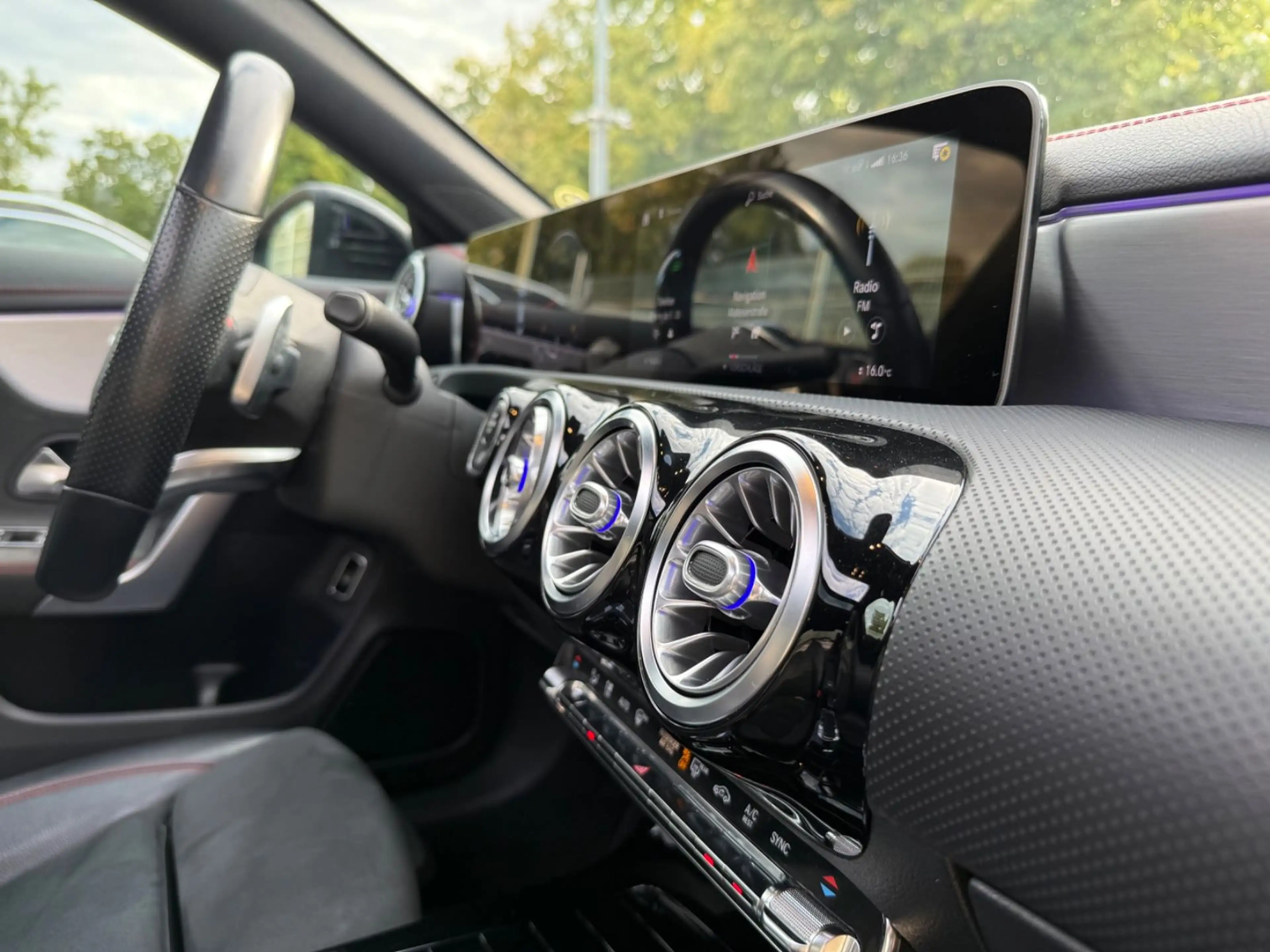 Mercedes-Benz CLA 200 AMG/Night/Memory/Pano/Multibeam/Spur/App — photo 13