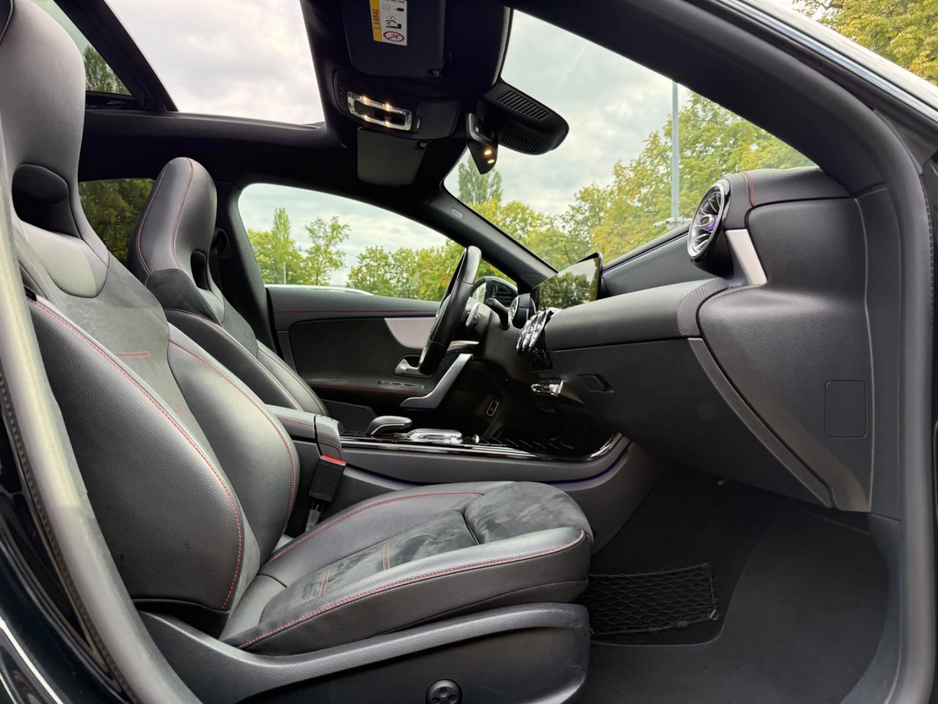 Mercedes-Benz CLA 200 AMG/Night/Memory/Pano/Multibeam/Spur/App — photo 12