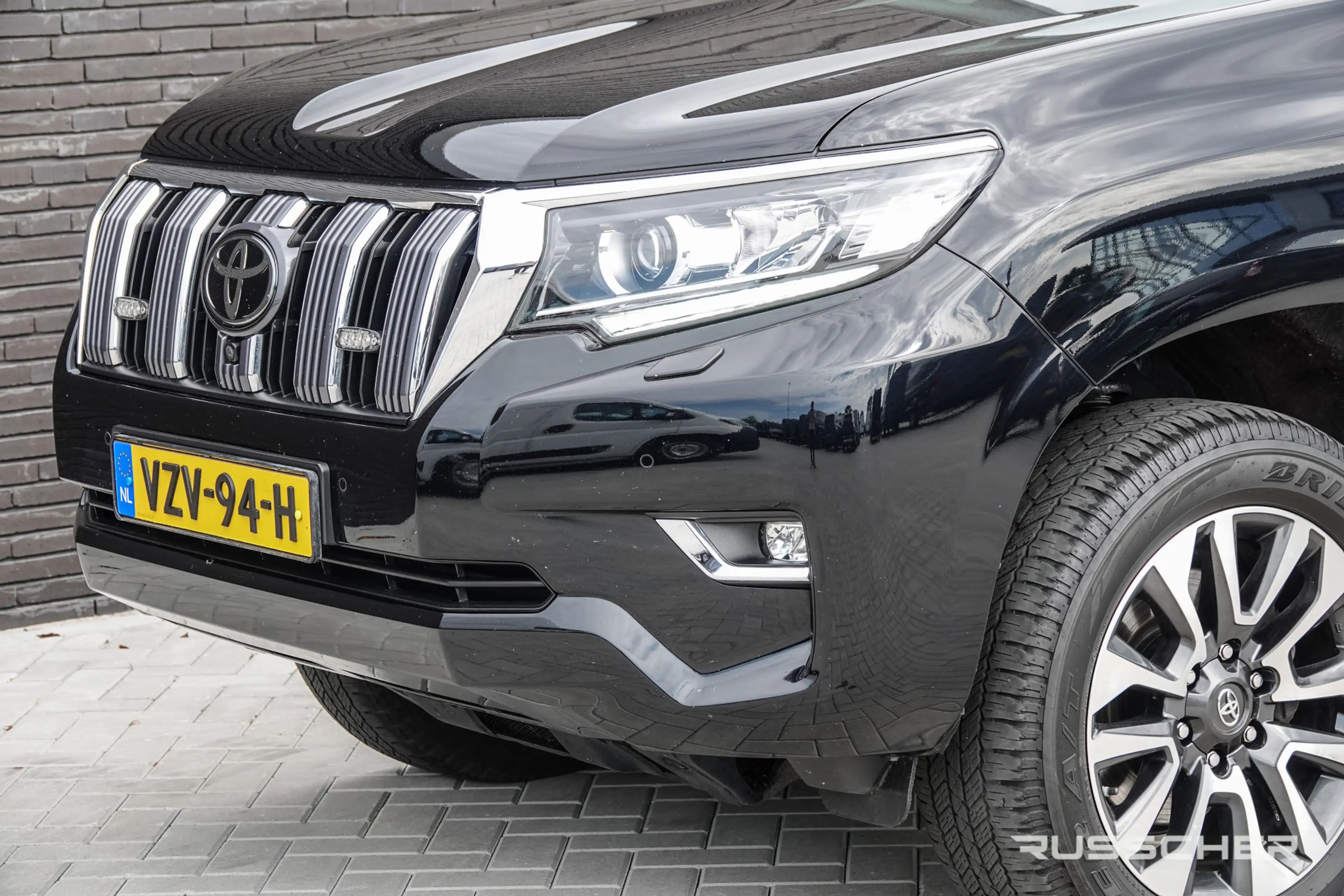 Toyota Land Cruiser 2.8 D-4D-F Challenger 204Pk Aut. | Grijs kenteken — photo 23