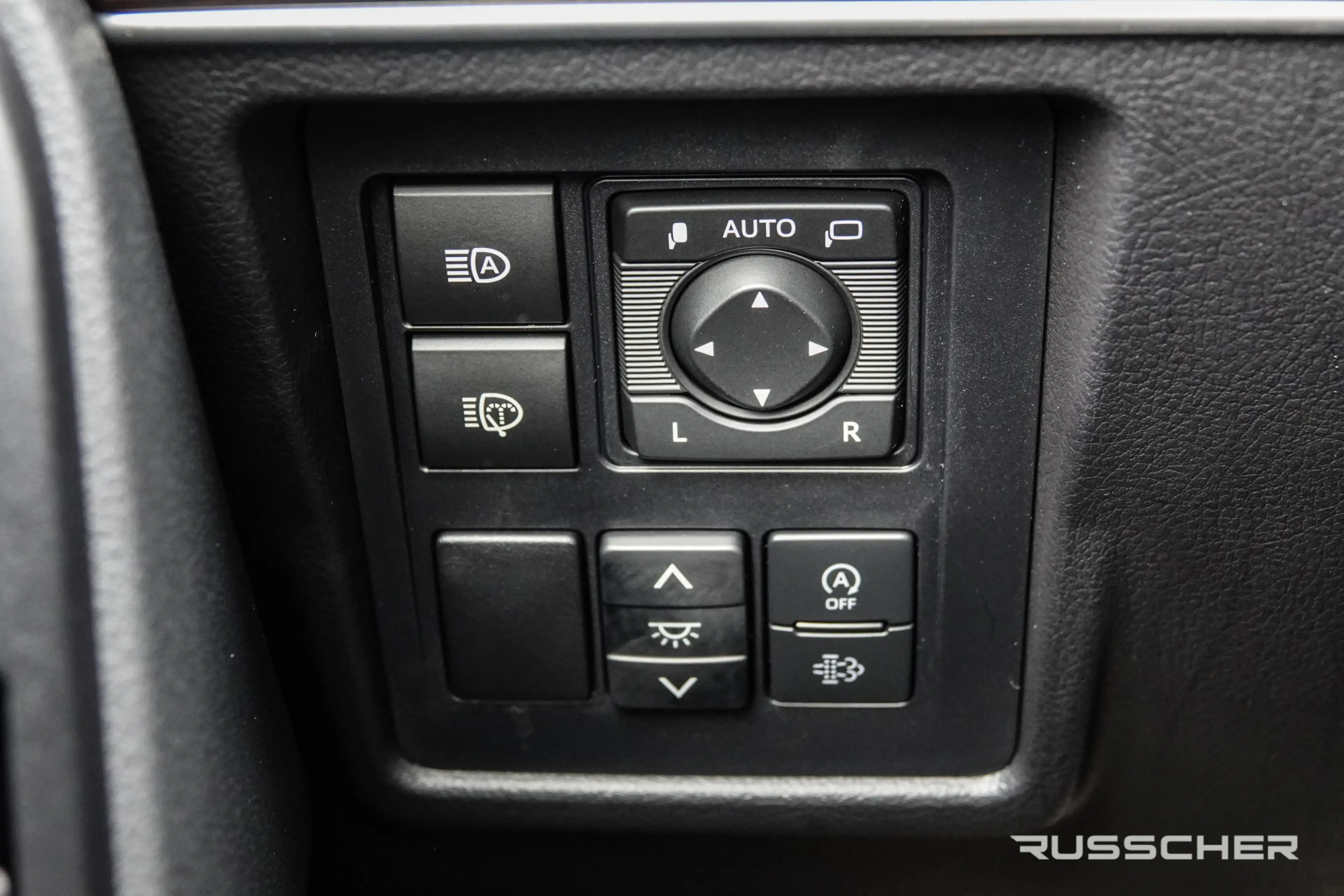 Toyota Land Cruiser 2.8 D-4D-F Challenger 204Pk Aut. | Grijs kenteken — photo 29
