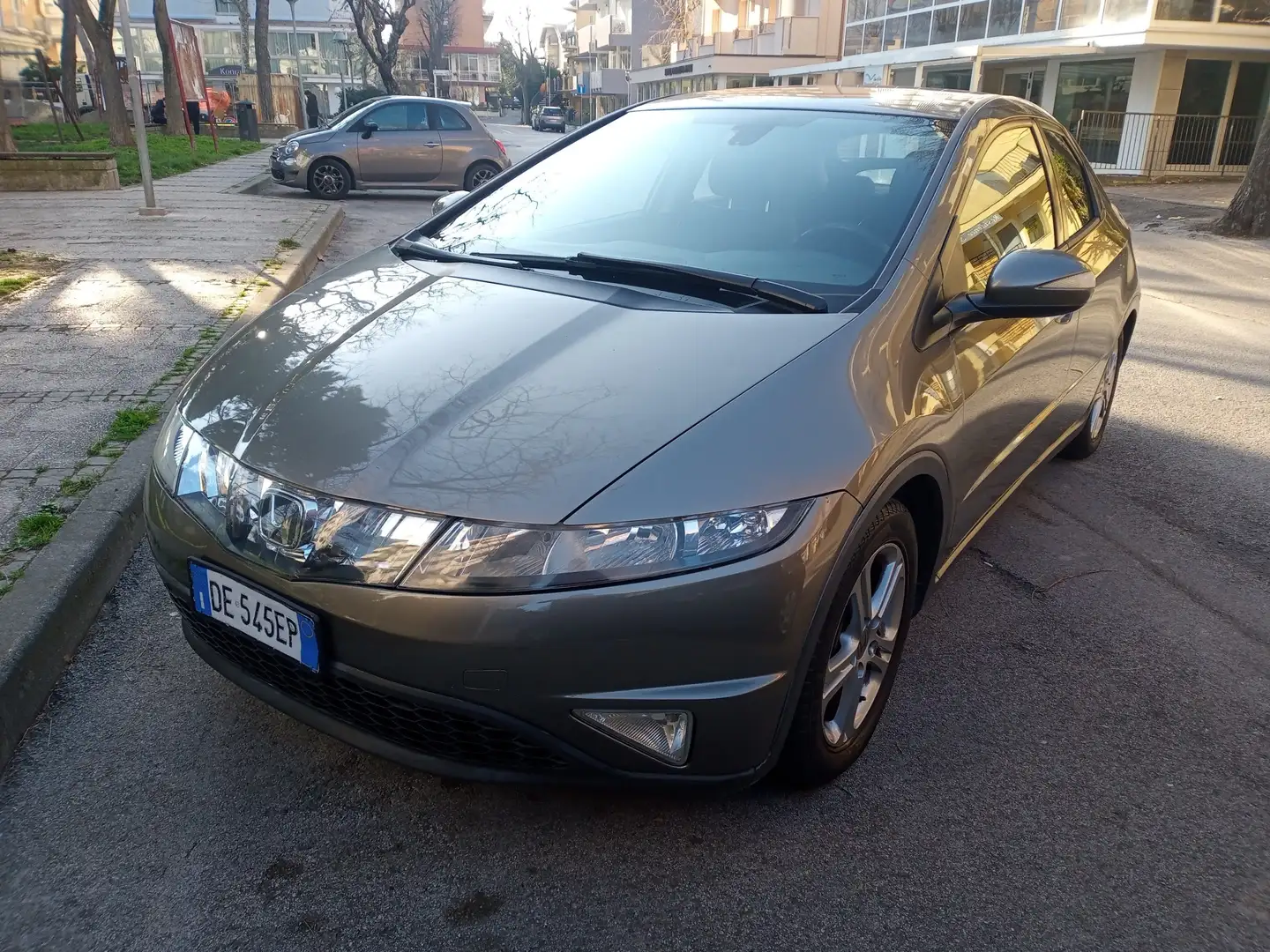 Honda Civic 5p 1.4 i-dsi Sport Bronzo - 2
