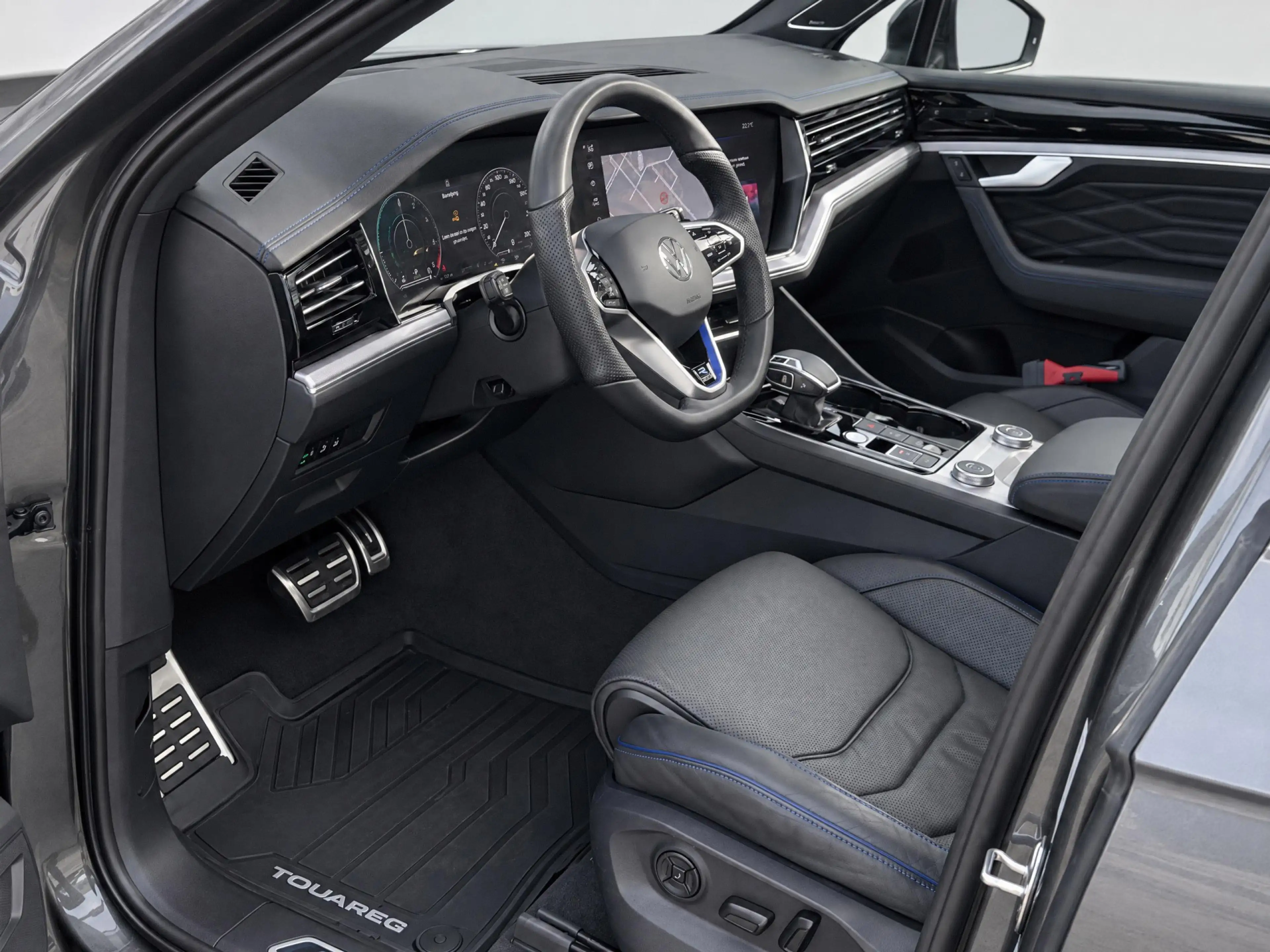 Volkswagen Touareg 3.0 TSi eHybrid 4MOTION R | BTW AUTO |Panorama | E — photo 15