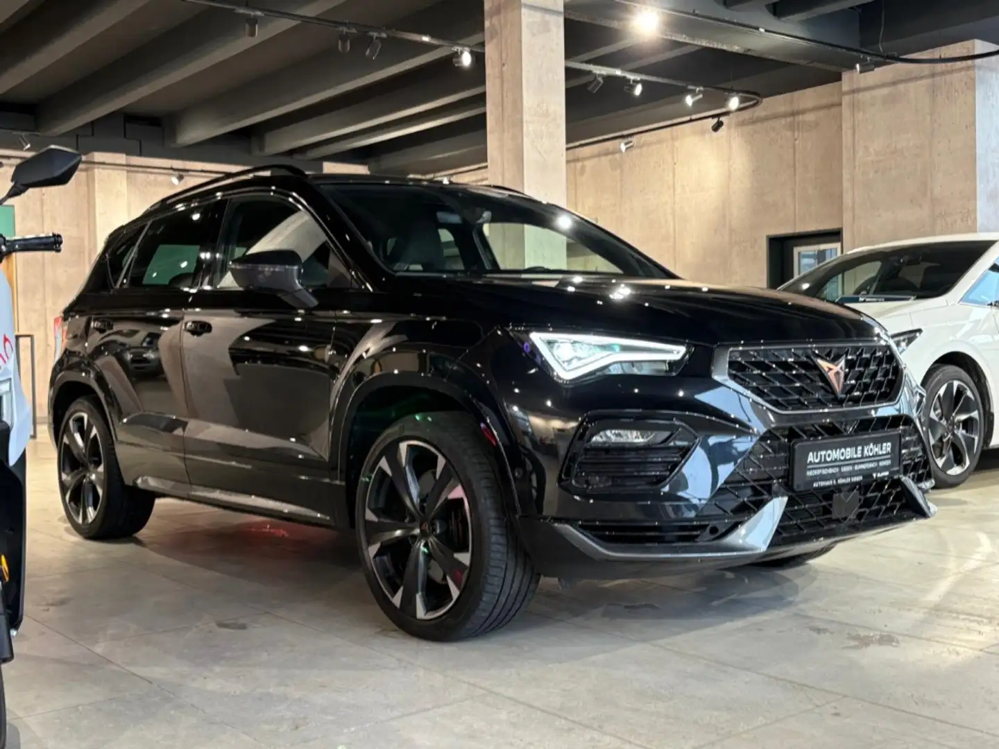 CUPRA Ateca VZ 4Drive 2.0 TSI EU6d AD Navi Digitales Cockpit S Schwarz - 2