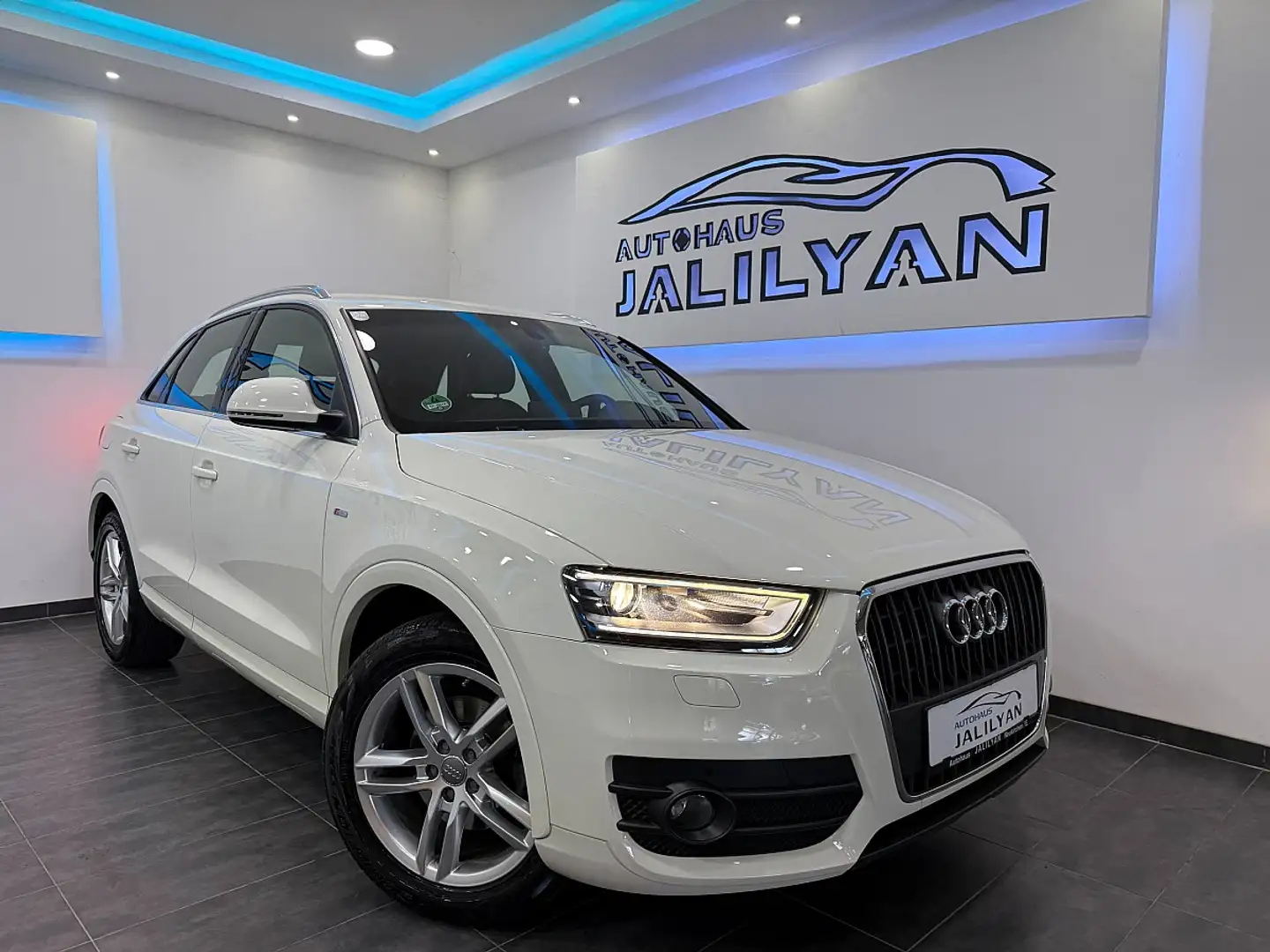 Audi Q3 2,0 TDI, AHK, 3xS-LINE, LED+XENON, TEMPOMAT Weiß - 1