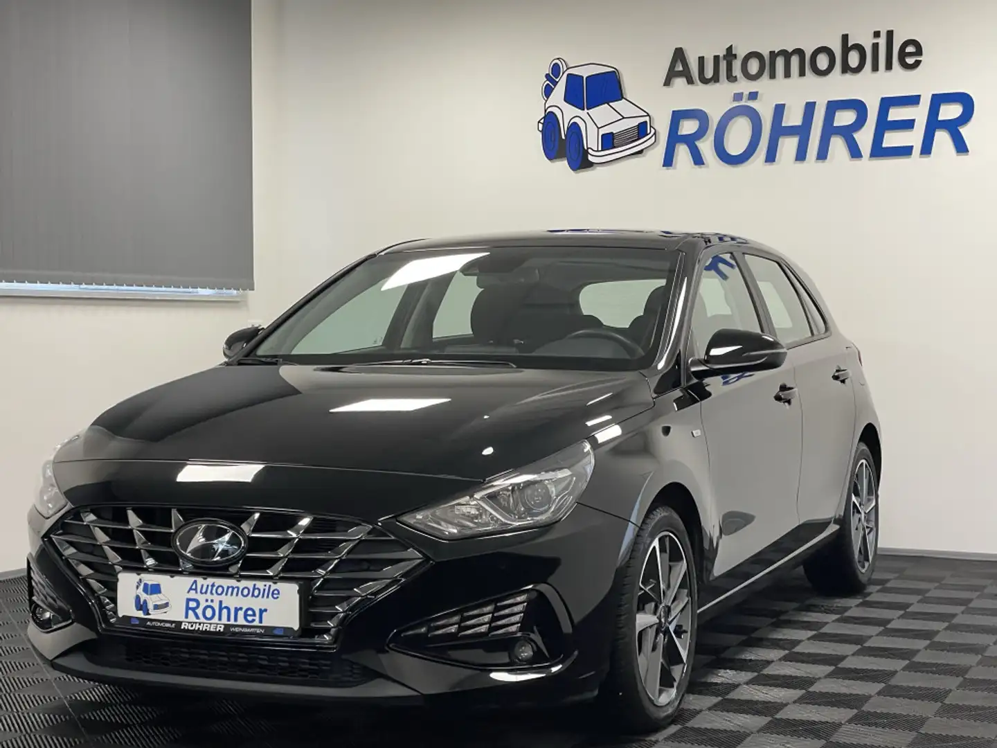 Hyundai i30 1.0 T-GDI Trend Mild-Hybrid Carplay Kamera Schwarz - 1