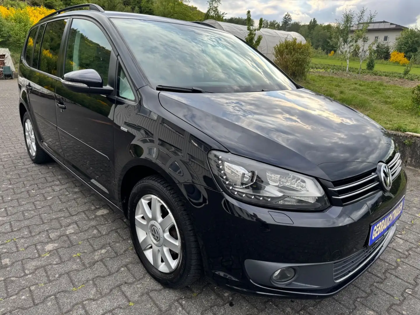 Volkswagen Touran Match-1,2 TSI-7 Sitzer-Bi XenonTüv/Au neu Negro - 1
